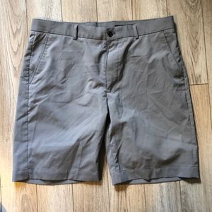 Men’s Greg Norman golf shorts